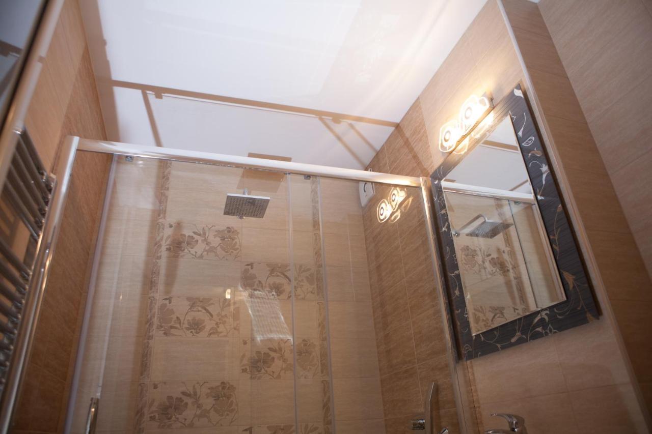 Lvc,Lac & Nyc Apartshotel Faleza Galati  Exterior photo